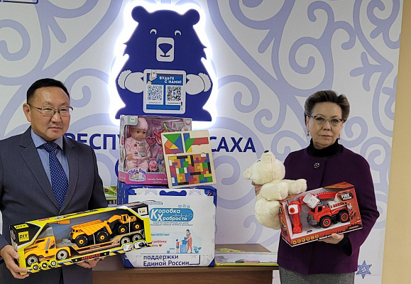 «Единая Россия» продолжает сбор игрушек для детей, находящихся на лечении в больницах